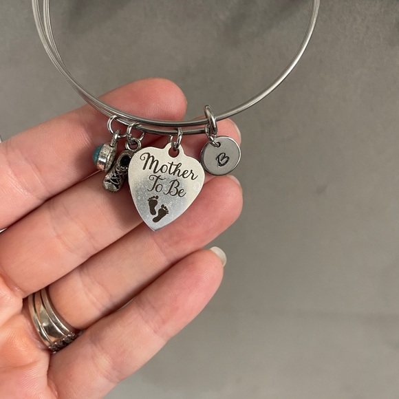 Mother to be bracelet - Picture 3 of 3